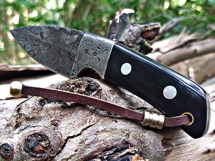 damascus steel knife