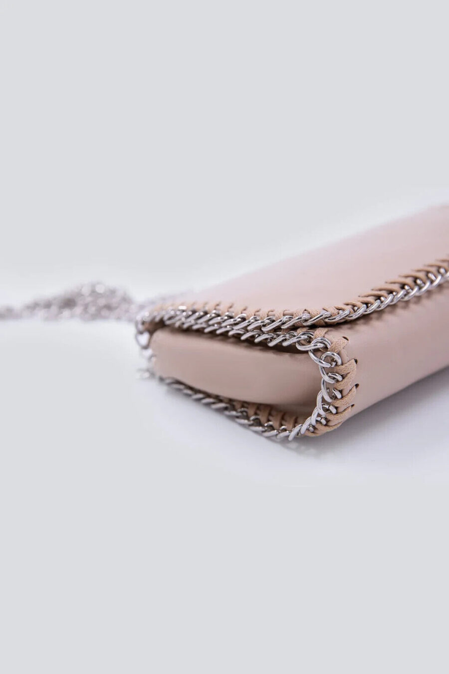 Elegant Matte Leather Clutch Bag with Braided Chain - Brown & Apricot - Image 3